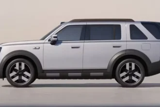 Novo Freelander chinês promete painel de 1,2 m e mira Brasil em 2028