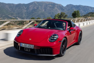 Porsche aposta em lucro e exclusividade, não mais volume