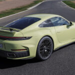 Porsche aumenta preços em 20% e reduz vendas para focar luxo