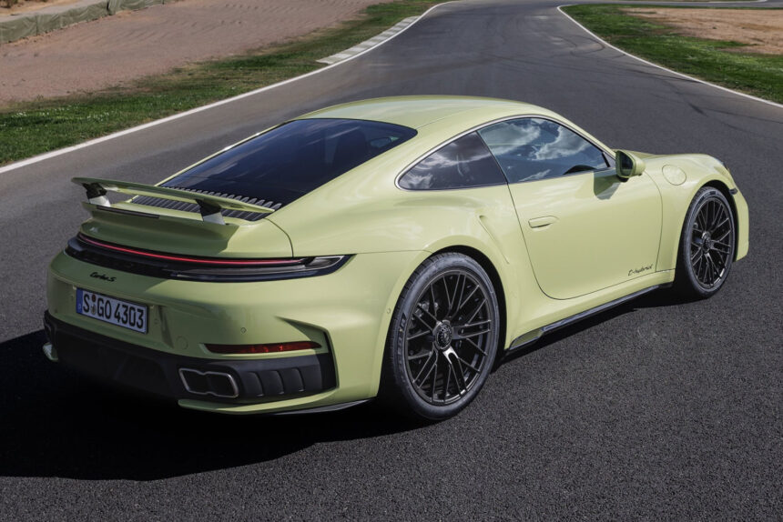 Porsche aumenta preços em 20% e reduz vendas para focar luxo