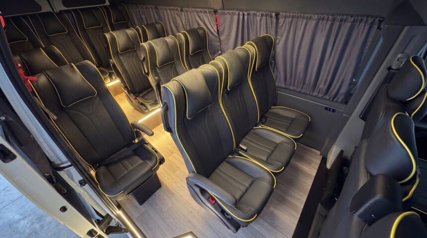 Raytec lança Minibus VIP baseado na Renault Master para 15 passageiros