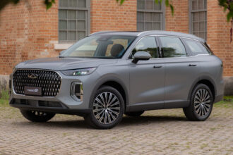 Tiggo 9 estreia no Brasil com tração integral e versão PHEV
