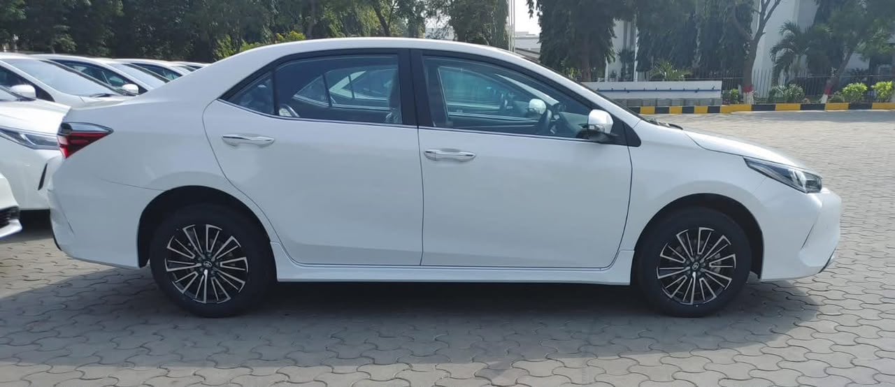 Toyota atualiza Corolla X no Paquistão e mantém 11ª geração