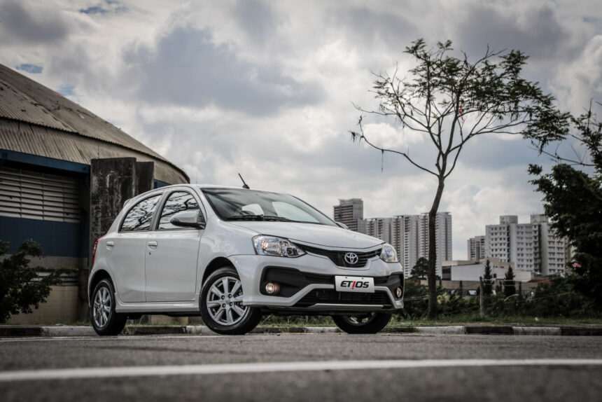 Veja 5 carros usados até R$50 mil ideais para trabalhar com entregas