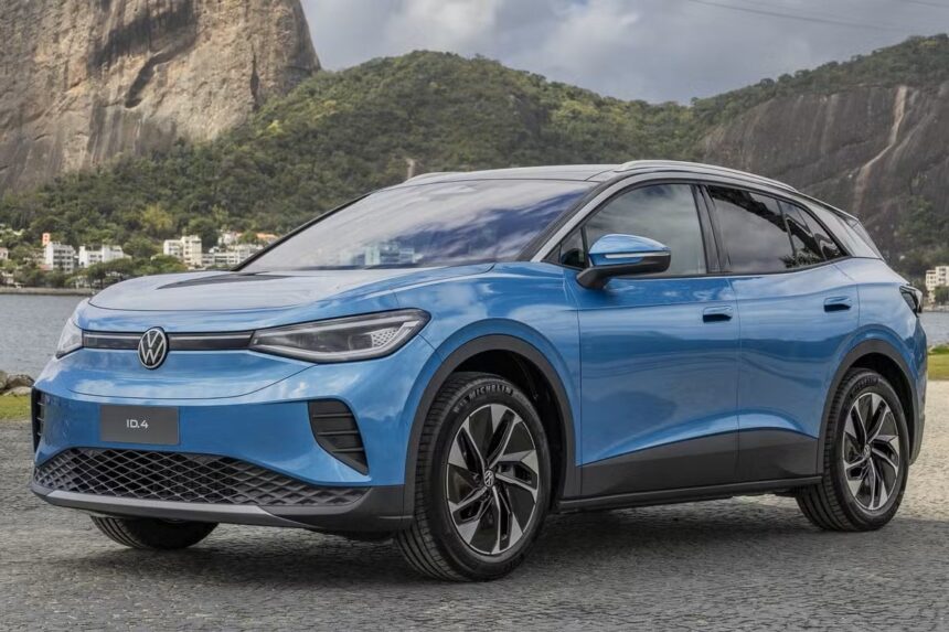 VW retira 22.524 ID.4 nos EUA e orienta carregar até 80%